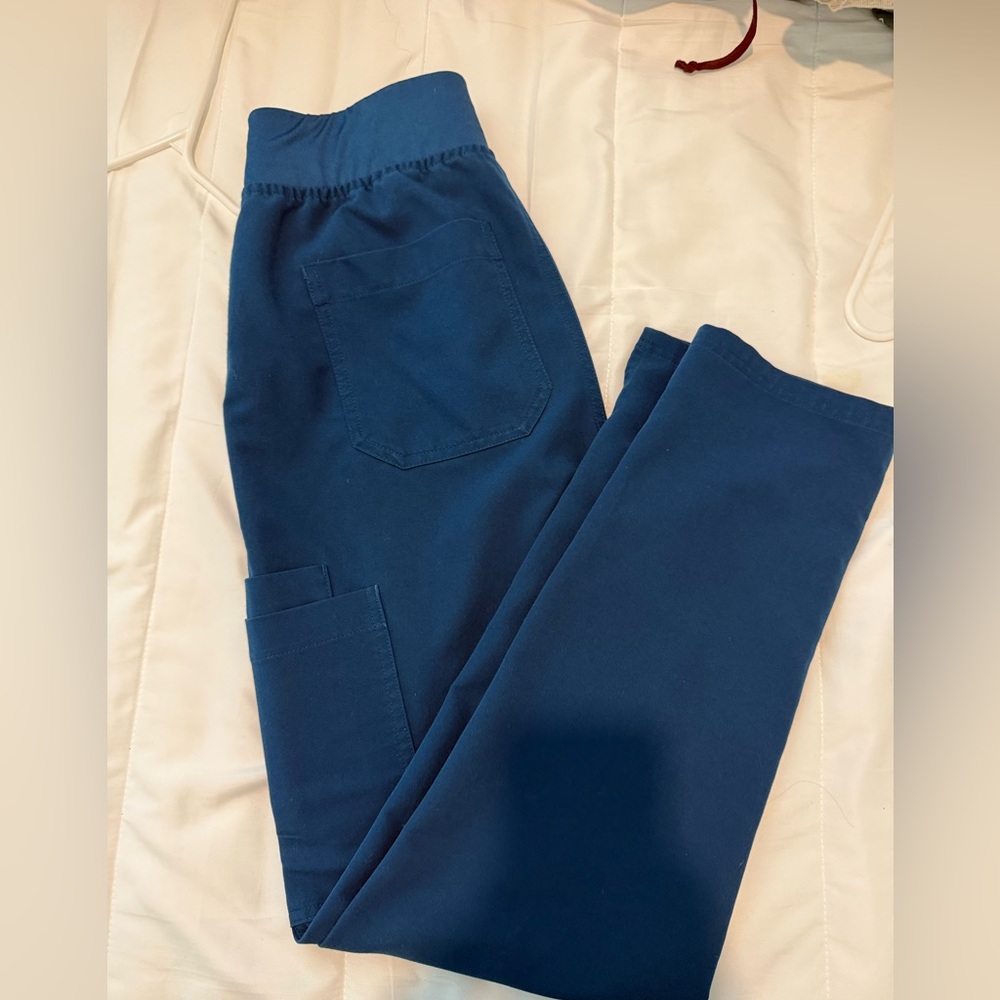 Figs High Waisted Women’s Yola Scrub Pants